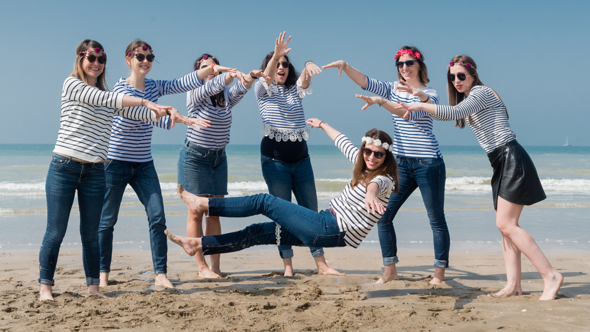 EVJF mariée en lévitation - pose improbable pour un evjf 