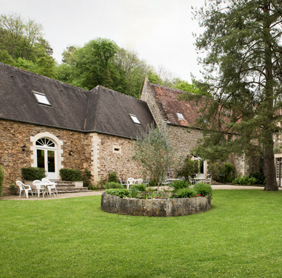 Le moulin de Bully au bord de l'Orne